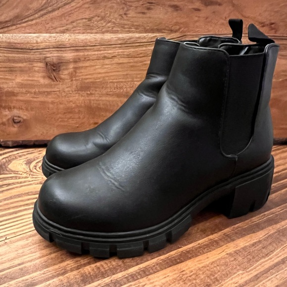 Soda Girls Boot - Picture 2 of 3